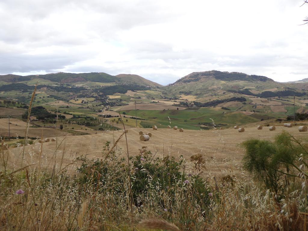 Agriturismo San Pietro Gangi Exteriör bild